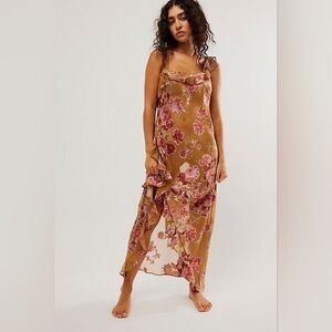 NWOT Free People Bed Of Roses Slip